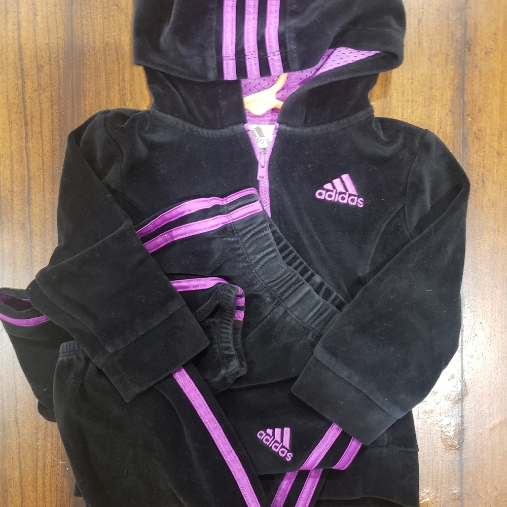 Adidas Sweat Suit